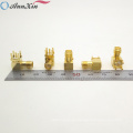 Precio de fábrica Ángulo recto SMA Conector SMA Hembra de ángulo recto Conector de montaje en PCB